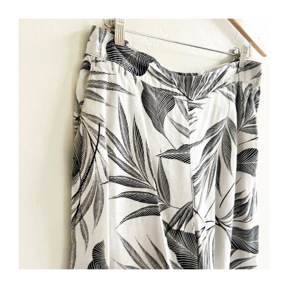 Tahari Palm Print Tropical Cropped Wide Leg 100% Linen Pants XL Black Ivory - Picture 7 of 9